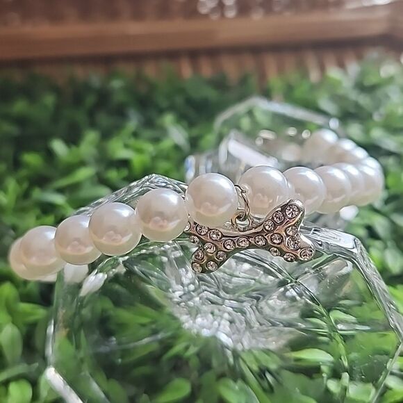 Pet Jewelry Faux Pearl & Rhinestone Encrusted Silver Tone Bone NWOT - Picture 3 of 7